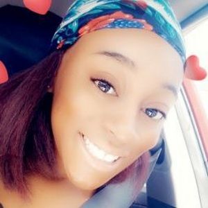 Meet your Posher, Leandra